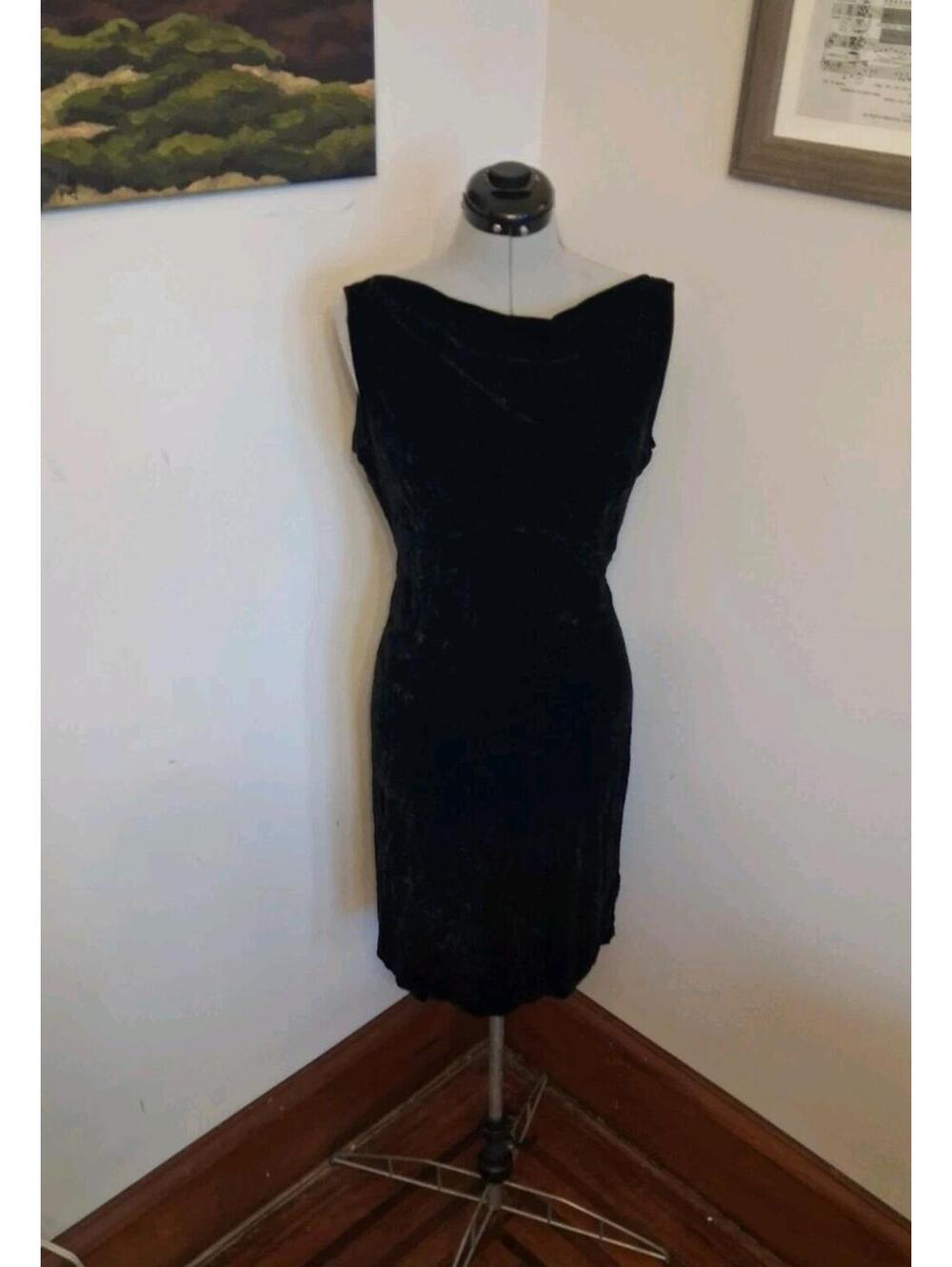 Vintage 60s Style Black Dress, Crushed Velvet LBD size 10 NY&CO, Wiggle/pencil